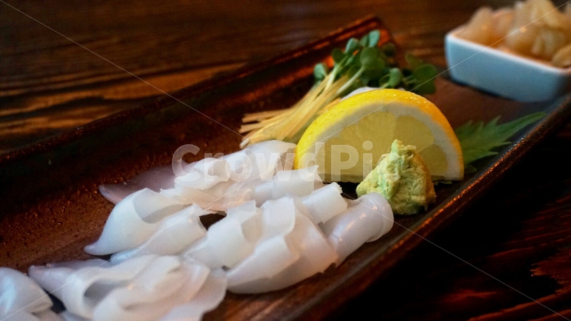 한치회,이자카야,회,선술집,음식점,izakaya,레몬,와사비,횟집
