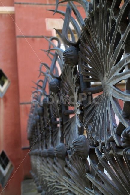 스페인,가우디,구엘공원,조형물,철제,형상화,spain,gaudi,철문,door,조각상,동상,석상,조형물,statue,bronze statue,stone statue
