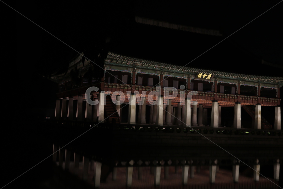 경복궁,경회루,야경,경북궁야경,누각,조선시대,gyeongbokgung,서울,seoul,景福宮,キョンボックン,ソウル,gyeonghoeru,慶会楼,야경,밤,풍경,nightscape,night,landscape,한국전통,한국문화,korean traditional,korean culture,랜드마크,landmark,tourist attraction,한국랜드마크,한국관광지,한국명소,korea landmark,korea tourist attraction,건축물,건물외관,exterior,building,structure,architecture,construction,건물