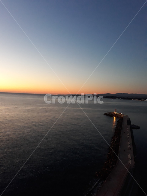 여명,등대,동해바다,대포항,southkorea,자연,풍경,nature,landscape,water,물,waterfront,워터 프론트,pier,교각,port,포트