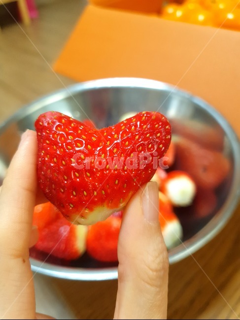 딸기,과일,디저트,후식,하트,strawberry,fruit,하트모양