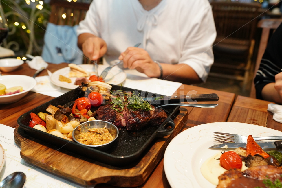 스테이크,양식,음식,먹거리,식사,푸드,고기,육식,육류,food,요리,음식,식재료,요리,food,cook,meal,dishes,food reserves,육류,고기,meat,양식,서양음식,서양요리,western food,western dishes,western meal,western cook