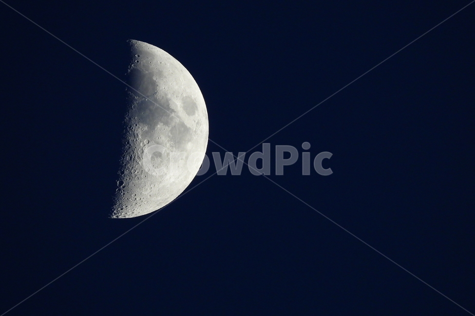 초승달,밤하늘,초저녁,분화구,월광,야경,밤,풍경,nightscape,night,landscape,outer space,대기권 밖,astronomy,천문학,moon,달,outdoors,옥외,nature,자연,universe,우주