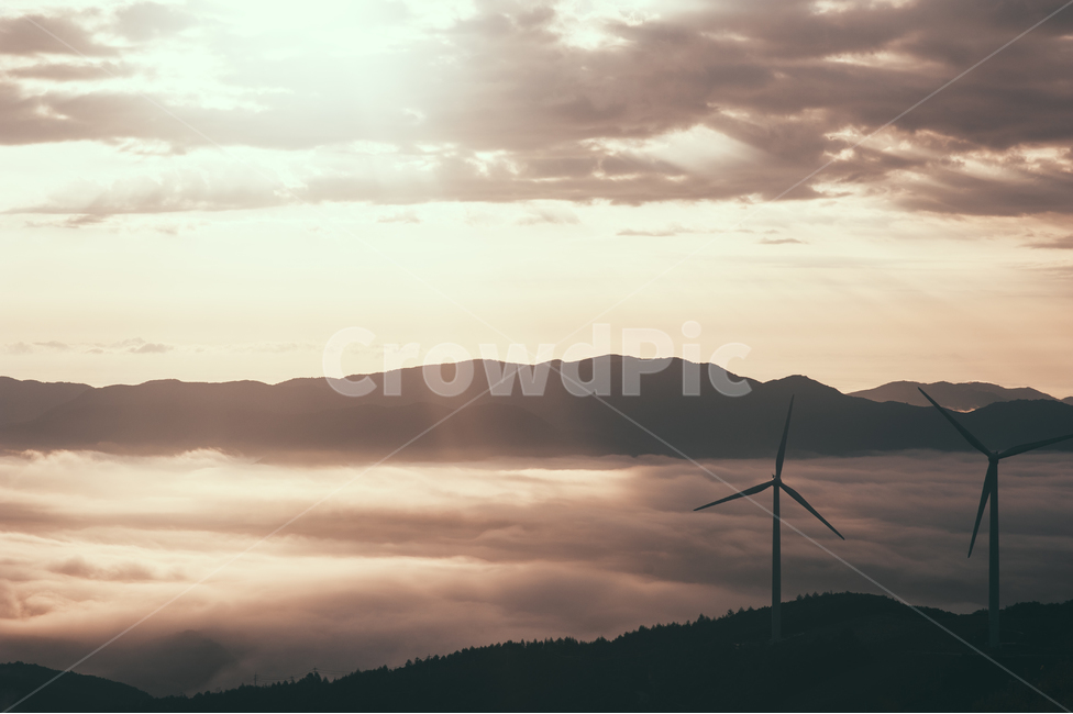 motor,모터,engine,엔진,machine,기계,풍경,구름,운해,빛,자연,풍경,nature,landscape,실루엣,그림자,silhouette,shadow,에너지산업,energy industry