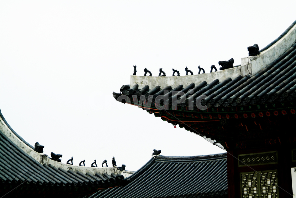 sky,Ridiculous,Ten longevity,roof,ancient architecture,Hanok,tile,tiled house,Figure
