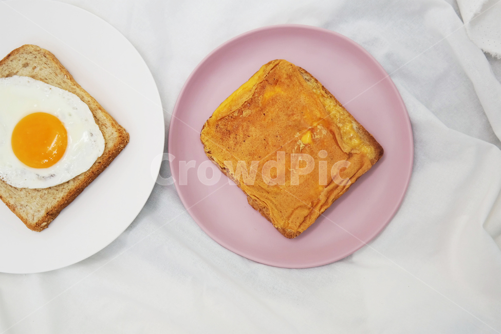 bread,빵,food,음식,egg,계란,frenchtoast,프렌치토스트,toast,토스트,치즈,슬라이스,아침,음식,식재료,요리,food,cook,meal,dishes,food reserves,아침식사,조식,브런치,breakfast,brunch