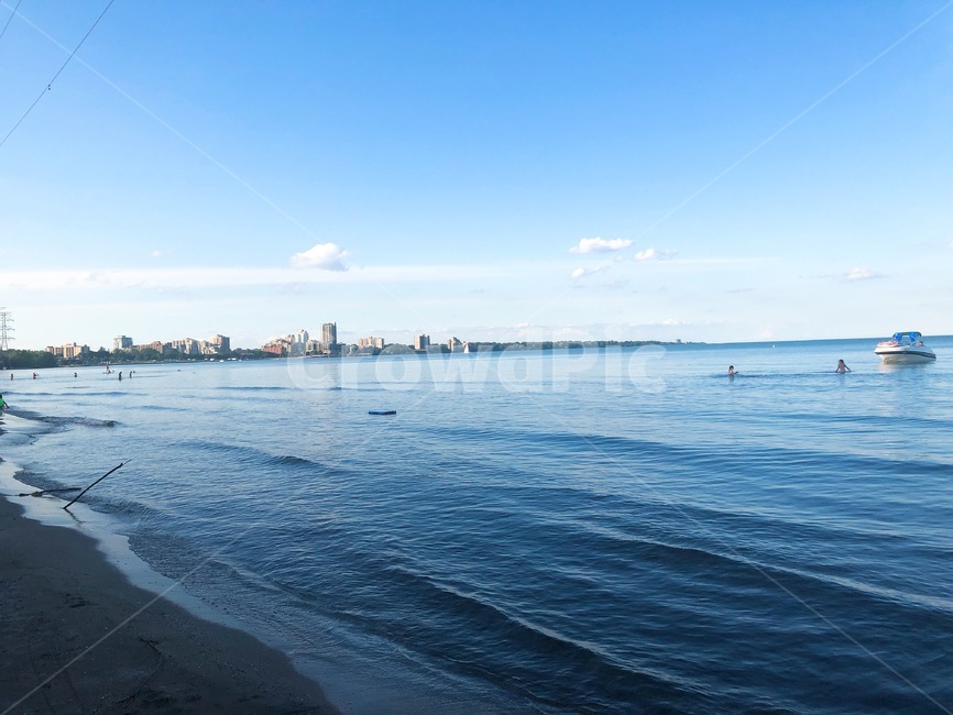 water,sea,옥외,outdoors,대양,shoreline,해안선,바다,오션뷰,푸른하늘,구름,분위기,조용한,잔잔한,물,물가,해변,ocean,oceanview,sky,bluesky,warm,cozy,lake,canada,nature,자연