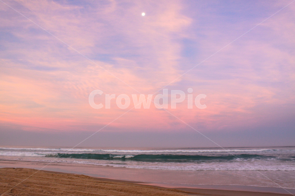 바다,핑크하늘,감성,분홍,달,해변,ocean,pink,하늘,핑크,sky,beach,자연,풍경,nature,landscape,해변,바다,beach,sea,outdoors,옥외,shoreline,해안선,water,물