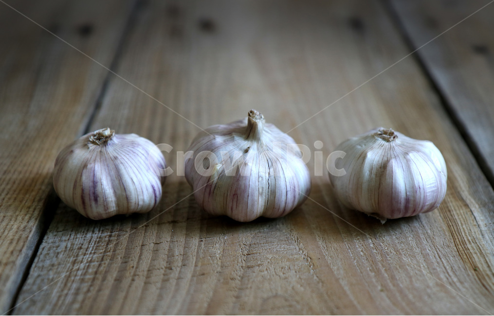 사진,마늘,야채,채소,햇마늘,나무,원목,질감,재질,빈티지,육쪽마늘,깐마늘,패브릭,갈릭,통마늘,재료,식자재,텍스처,garlic,wholegarlic,vegetable,food,wood,texture,음식,식재료,요리,food,cook,meal,dishes,food reserves,채소,야채,vegetables
