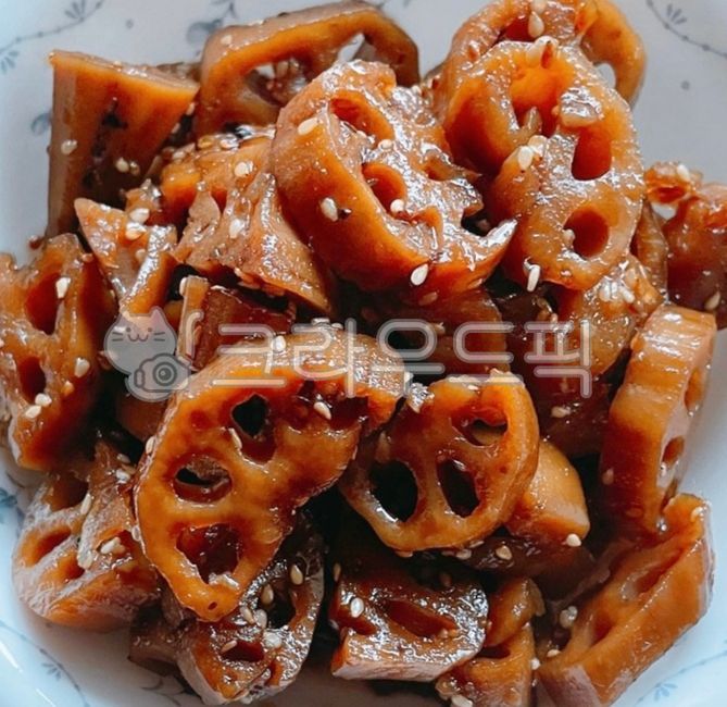 연근,연근조림,조림요리,조림,반찬,밑반찬,밥반찬,밥도둑,음식,요리,식사,식재료,먹방,한식,한국음식,한국요리,참깨,깨,food,dish,cook,meal,seasme,koreanfood