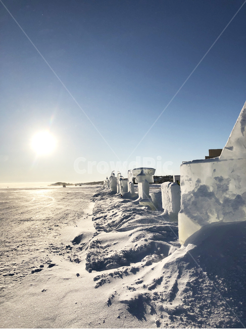 ice,nature,자연,outdoors,옥외,sunset,일몰,icecastle,fantasy,edmonton,frost,holiday,narue,season,snow,tranquil,한적한,조용한,특이한,unique,겨울,wondrland,winter,cold,yelloknife,lake,frozen,freezing,canada,캐나다,아이스,캐슬,옐로나이프