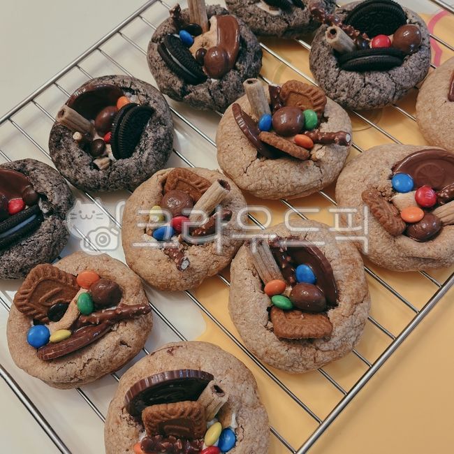 쿠키,몰티저스쿠키,몰티져스쿠키,스모어쿠키,오레오쿠키,로투스쿠키,초코볼쿠키,수제쿠키,초코쿠키,마시멜로우쿠키