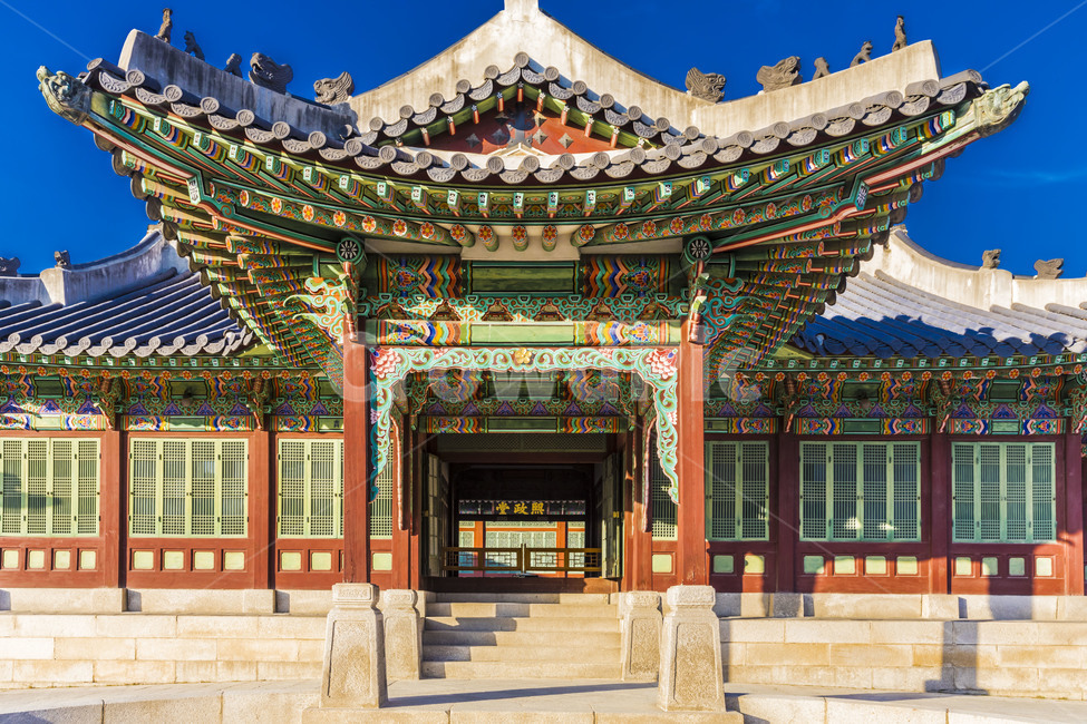 고궁,창경궁,문화유산,지붕,기와,전통가옥,단청,채색,처마,주춧돌,문화재,한국전통,한국문화,korean traditional,korean culture,랜드마크,landmark,tourist attraction,한국랜드마크,한국관광지,한국명소,korea landmark,korea tourist attraction,건축물,건물외관,exterior,building,structure,architecture,construction