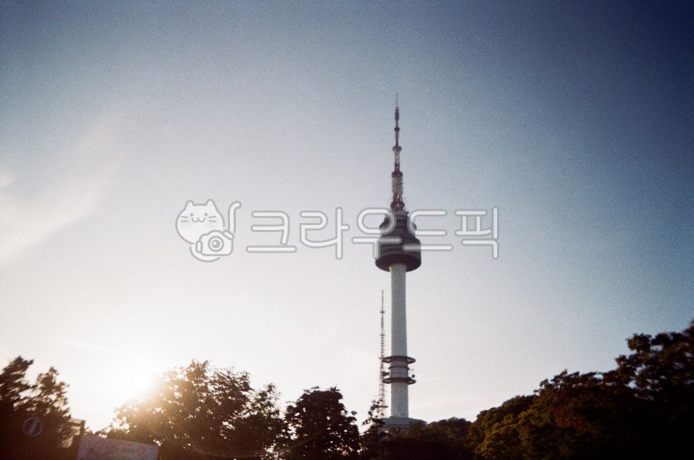 남산,남산타워,서울타워,서울,타워,tower,남산서울타워,seoultower,seoul,옥외,outdoor,첨탑,steeple,뾰족한탑,건축물,architecture,건물,전망대