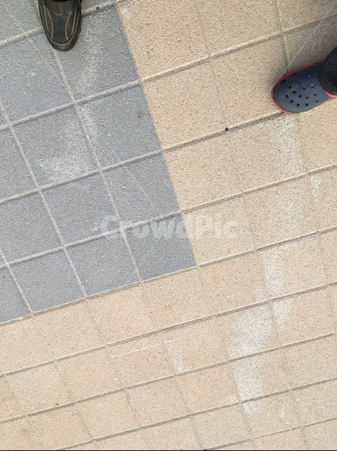 floor,바닥,발,신발,보도블럭