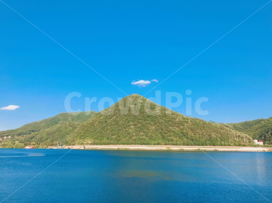 산,하늘,풍경,북한강,구름한점,구름,자연,강,자연,풍경,nature,landscape,outdoors,옥외,land,땅,shoreline,해안선,water,물,sea,바다,ocean,대양,coast,연안