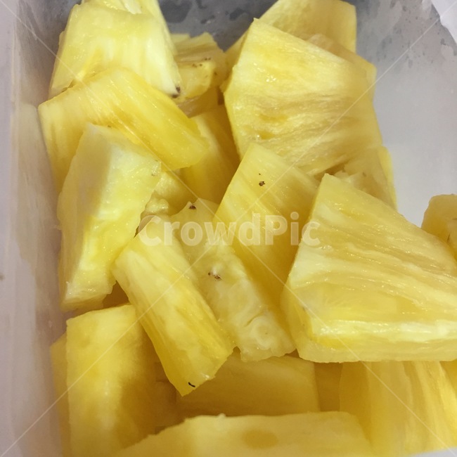 파인애플,간식,과일,음식,다이어트,음식,식재료,요리,food,cook,meal,dishes,food reserves,과일,열매,fruit