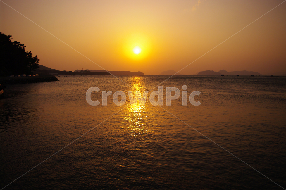 바다,노을,하늘,일출,풍경,자연,풍경,nature,landscape,sunlight,햇빛,outdoors,옥외,dawn,새벽,red sky,붉은 하늘,sunset,일몰,sky,dusk,황혼