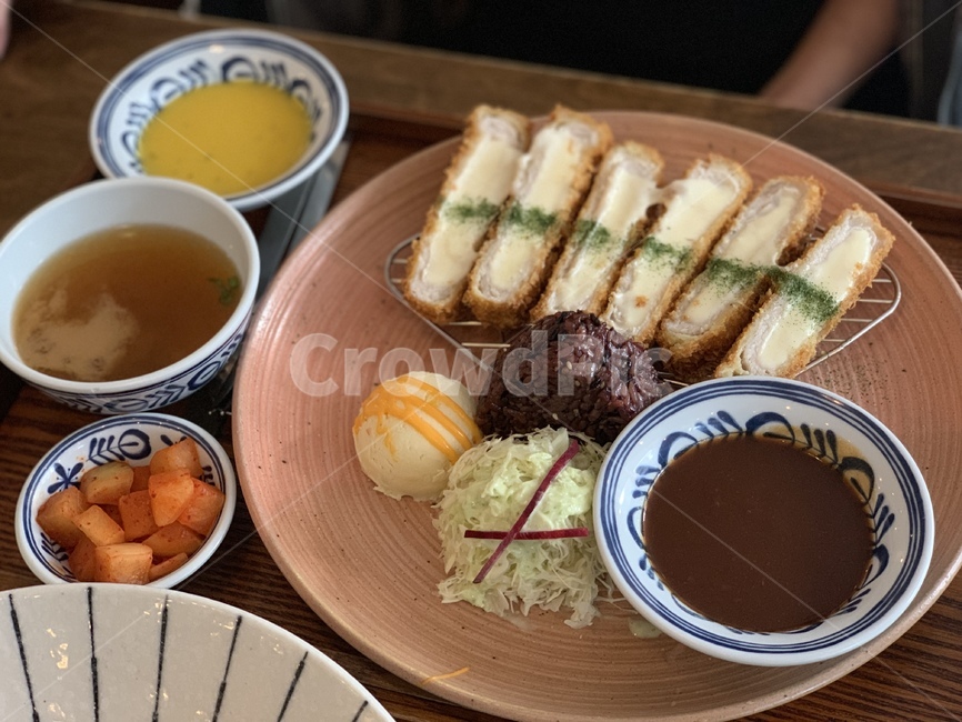 돈까스,치즈돈까스,식사,음식,food,음식,식재료,요리,food,cook,meal,dishes,food reserves,일식,일본음식,일본요리,Japanese food,Japanese dishes,Japanese meal,Japanese cook