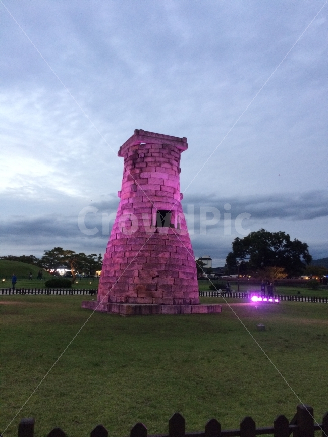 경주,야경,첨성대,경주여행,첨성대야경,랜드마크,landmark,tourist attraction,한국랜드마크,한국관광지,한국명소,korea landmark,korea tourist attraction