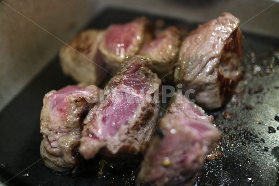 스테이크,고기,음식,술안주,안주,소고기,음식,식재료,요리,food,cook,meal,dishes,food reserves