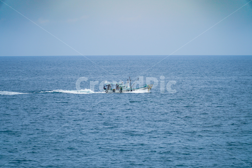 바다,배,보트,하늘,물,산업,industry,industrial,어업,fishery,fishing industry