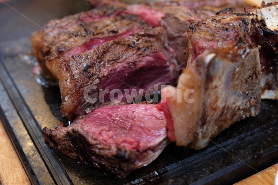 고기,스테이크,티본,티본스테이크,음식,음식,식재료,요리,food,cook,meal,dishes,food reserves,육류,고기,meat,양식,서양음식,서양요리,western food,western dishes,western meal,western cook