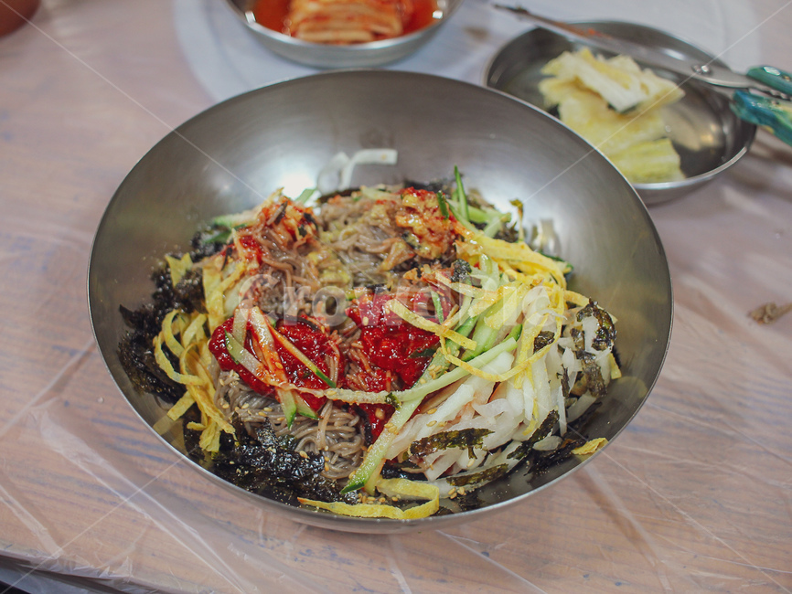 막국수,면요리,면,국수,한국음식,한식,식사,요리,food,noodles,음식,음식,식재료,요리,food,cook,meal,dishes,food reserves,한식,한국음식,한국요리,korean food,korean dishes,korean meal,korean cook