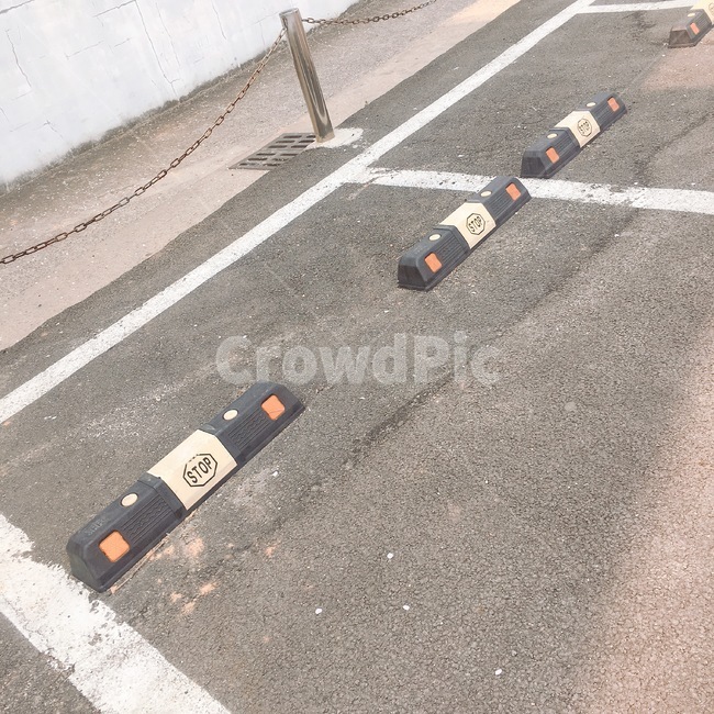주차장,parkinglot,parking,주차,범퍼,주차선