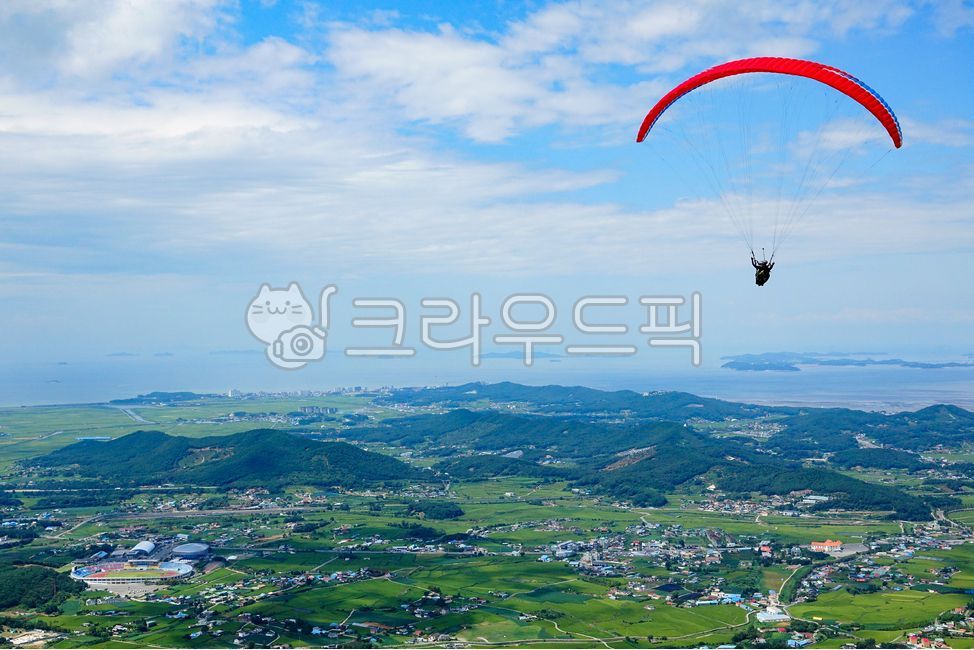 blue sky,gliding,flight,exercise,scenery,sea,cloud,background image,South Chungcheong Province,view,paragliding,freedom,Boryeong,West Sea,leisureactivity,Paragliding,leisure,sky,wallpaper,sports,clear,clearness,adventure,Boryeong city,background,flying,we