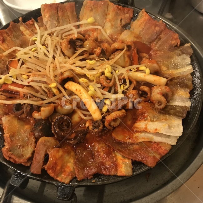 쭈꾸미,쭈꾸미볶음,삼겹살,대패삼겹살,삼쭈,빨간,매콤한,매운,맛있는,철판요리,안주,먹거리,식사,음식,한식,food,meal