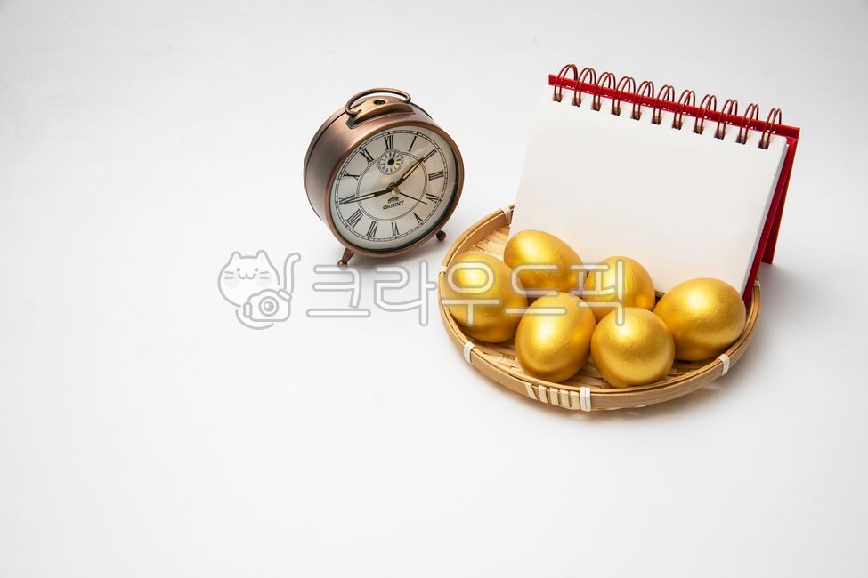 basket,yellow egg,egg,wealthy,time is money,notepad,memo,hamper,hope,rich dream,background paper,memopad,wish,jackpot,time is gold,annual event table,record,property,drawp,savings,text,event table,write,plan,golden rich,informationboard,pattern print,guid