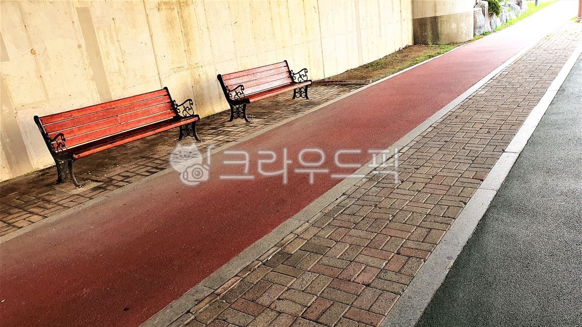 Bench,shelter,chair,Rest area,Simple shelter,Rest area under the bridge,Walking trail rest area,roadside chair,simple chair,Roadside rest area,jogging path,walking path,bike path