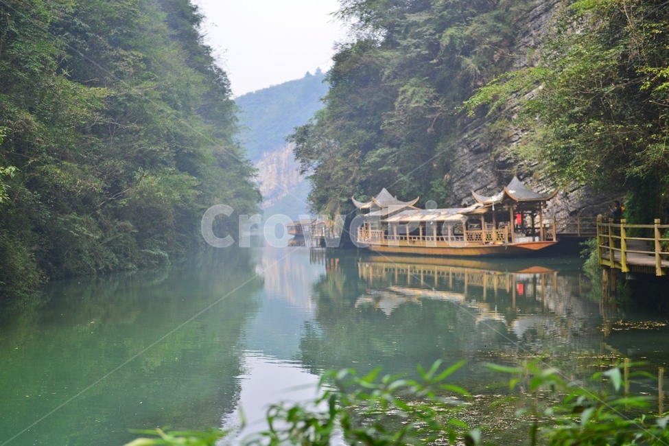 boat,보트,transportation,교통,water,물,nature,자연,weather,날씨,outdoors,옥외,중국,장가계,대협곡,보봉호수,안개
