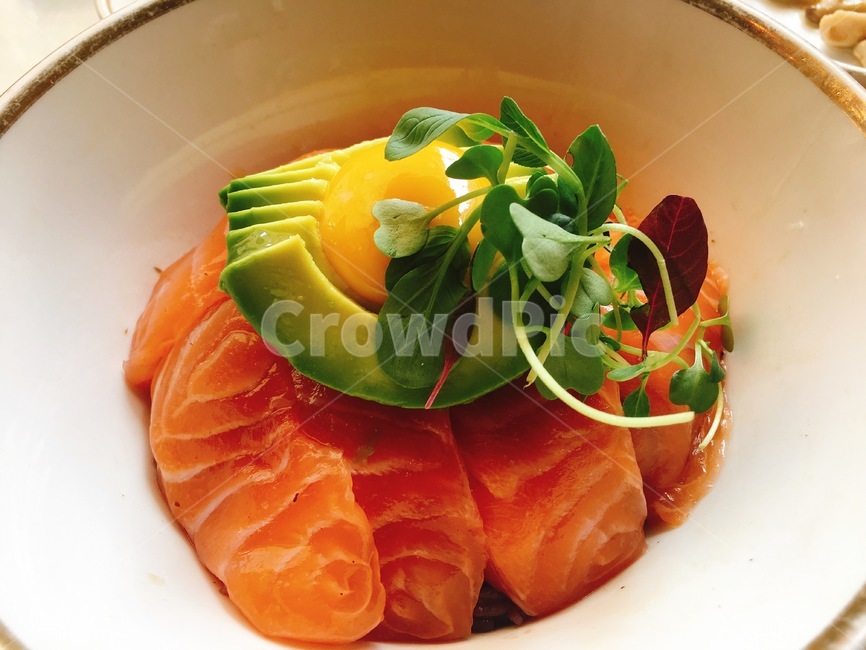아보카도연어덮밥,salmon,avocado,아보카도,연어,아보카도요리,연어요리,음식,덮밥,음식,식재료,요리,food,cook,meal,dishes,food reserves,수산물,해산물,fishery products,seafood