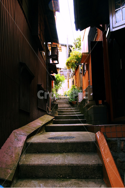일본,골목,전통,풍경,골목길,계단,전통가옥,골목길,alley,town,도시,road,도로,city,시티,street,거리,building,건물,urban,어반,banister,난간,handrail,staircase