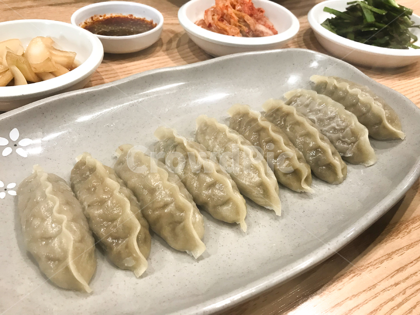 food,음식,만두,갈비만두,맛집,식사,접시,요리,맛있는