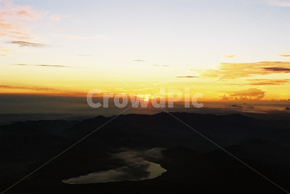 후지산,정상,일출,일몰,뜨는해,필름,산정상,자연,풍경,nature,landscape,outdoors,옥외,sky,하늘,dawn,새벽,sunset,dusk,황혼,red sky,붉은 하늘