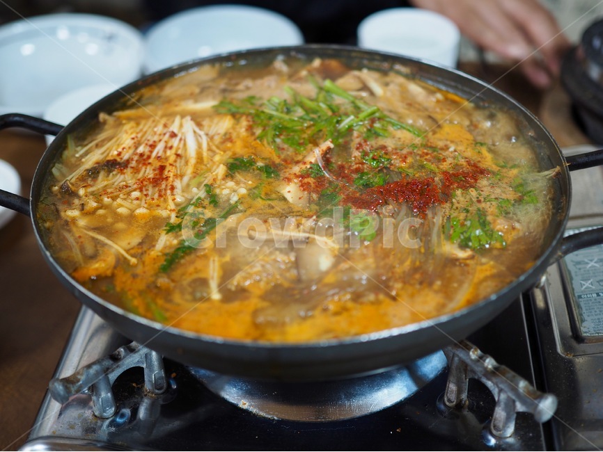 소고기,한국음식,음식,소고기전골,소고기버섯전골,버섯,국,찌개,아시아음식,냄비,요리,소고기요리,식사,beef,koreanfood,food,beefhotpot,beefmushroomhotpot,mushroom,soup,stew,asianfood,pot,cooking,beefdish,meal,음식,식재료,요리,food,cook,meal,dishes,food reserves