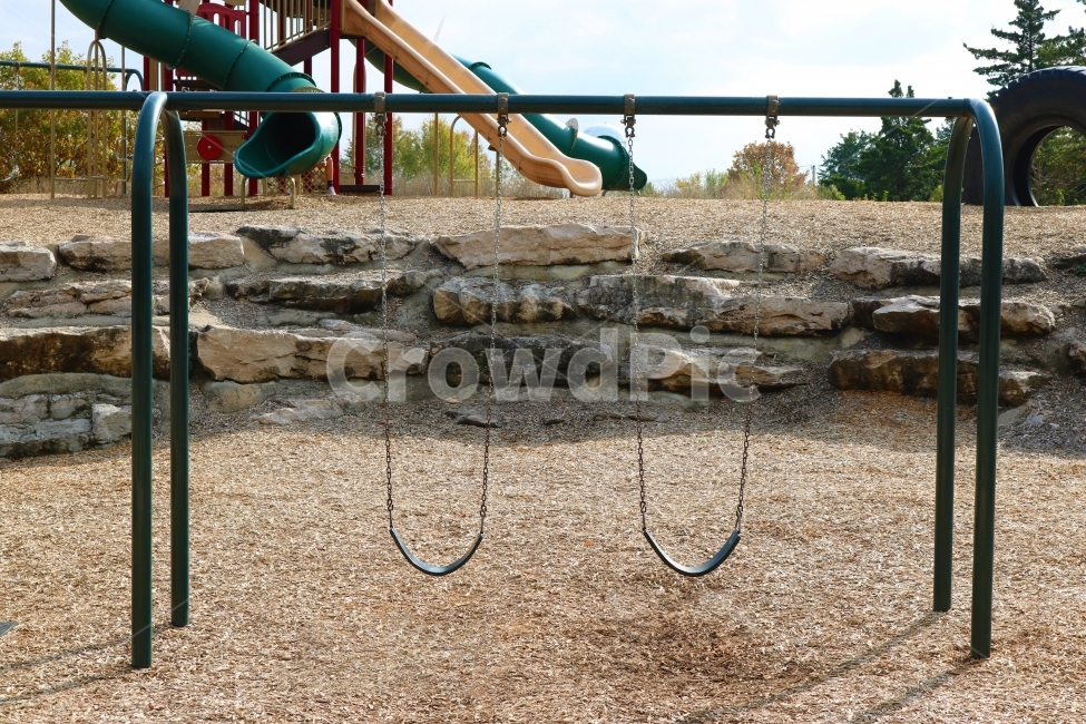 그네,놀이터,낙엽,미끄럼틀,가을,어린이,swing,playground,children,slide,공원,park,놀이공원,놀이동산,놀이터,amusement park,playground