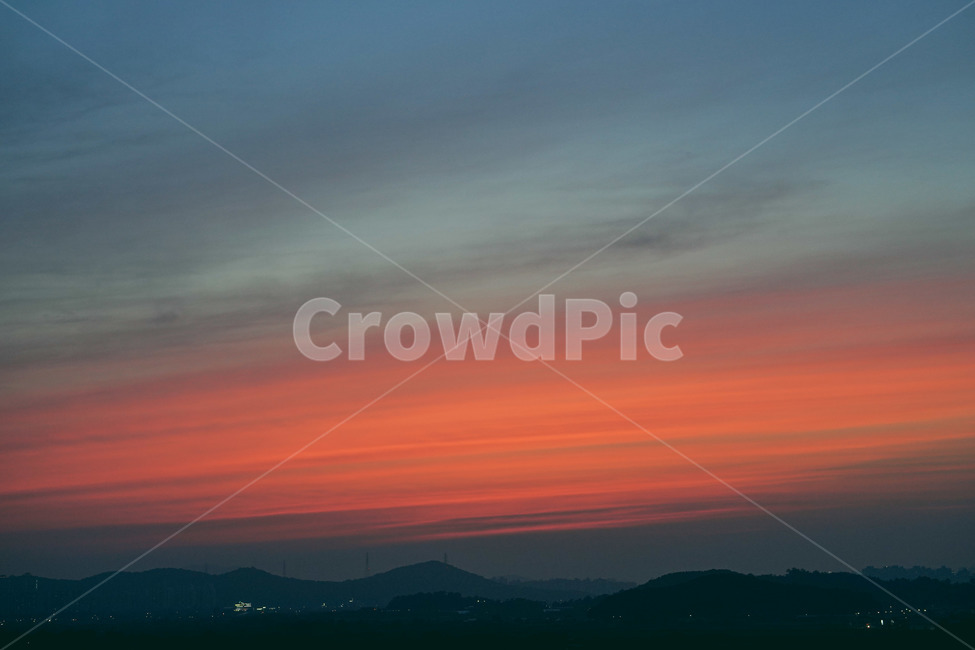석양,노을,일몰,감성,구름,자연,풍경,nature,landscape,outdoors,옥외,sky,하늘,dusk,황혼,sunset,dawn,새벽,red sky,붉은 하늘