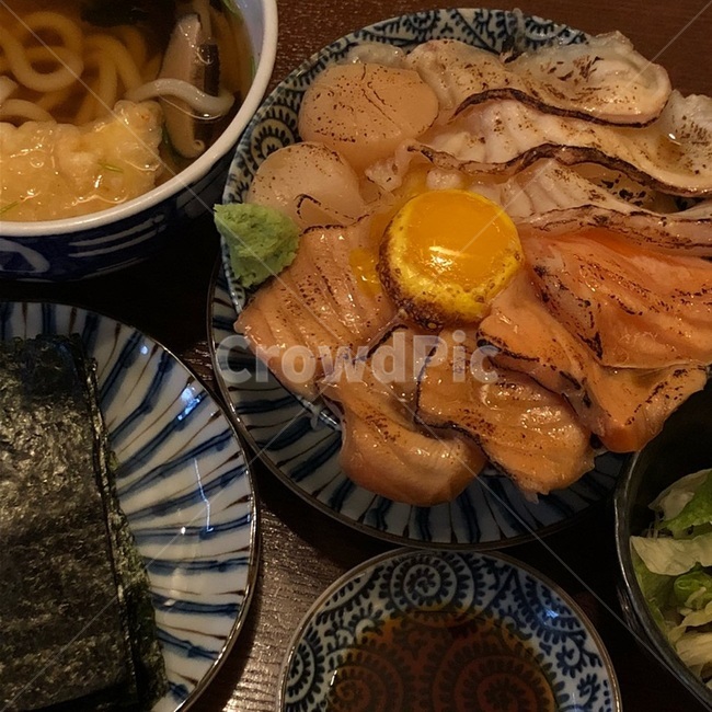 meal,식사,food,음식,dish,요리,회,관자,연어,스시,덮밥