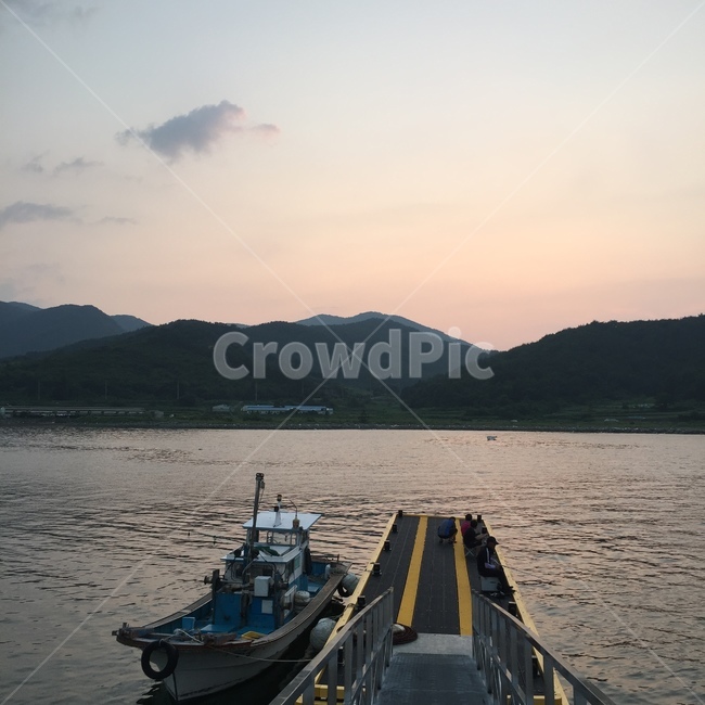 물,선박,보트,boat,바다,노을