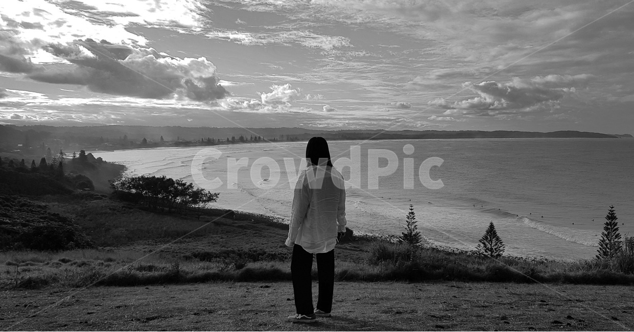 흑백사진,바다,여행,풍경,경치,view,mood,해외,사람,인물,인간,human,person,여성,여자,woman,female,lady,흑백,모노톤,monochrome,black and white