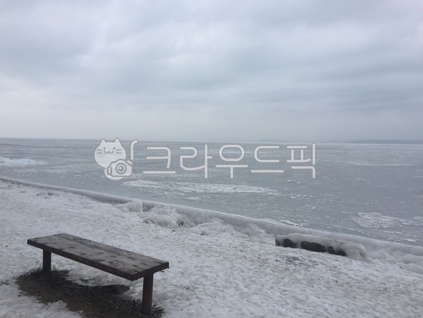 Bench,beach bench,bench,winter,winter bench,winter sea chair,winter sea,winterbeach,sea bench