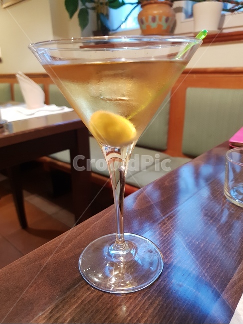 마티니,알콜,술,martini,칵테일,식당,drink,alcohol,잔,glass,술,주류,alcohol