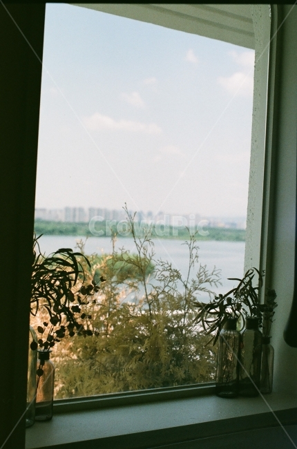 창너머,창,창문,창가,화장실,한강,필름,감성,sensible,feeling,인테리어,실내디자인,interior design