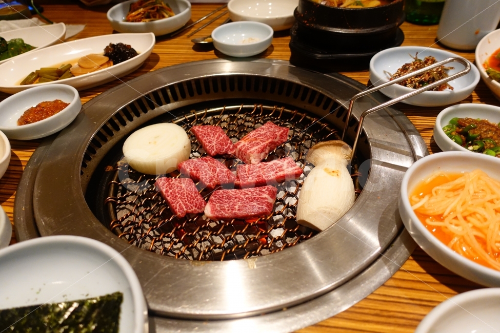 음식,소고기,꽃등심,화로구이,food,음식점,koreafood,음식,식재료,요리,food,cook,meal,dishes,food reserves,육류,고기,meat,한식,한국음식,한국요리,korean food,korean dishes,korean meal,korean cook