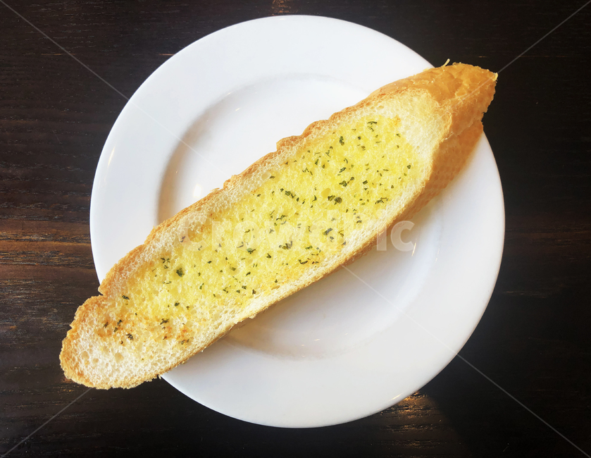 마늘바게트,식전빵,바게트,에피타이저,마늘빵,bread,food,음식,cornbread,빵,이탈리안음식,이탈리안레스토랑,음식,식재료,요리,food,cook,meal,dishes,food reserves,빵,bread,양식,서양음식,서양요리,western food,western dishes,western meal,western cook