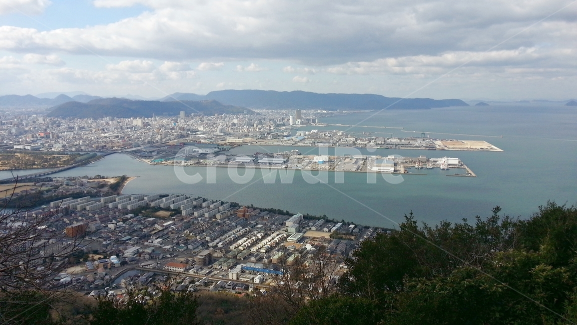 산,바다,하늘,구름,도시,건물,도시,풍경,city,landscape